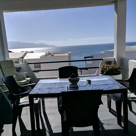 Ocean Breeze Faro Sardina